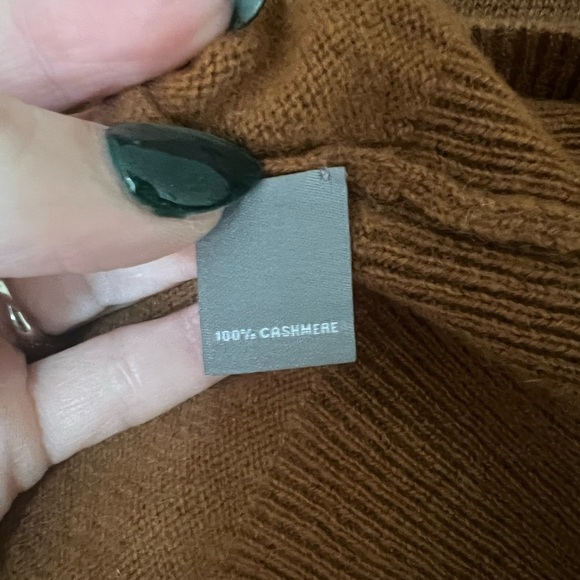Neiman Marcus Cashmere Collection Turtleneck sweater - Picture 6 of 8